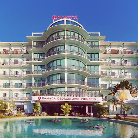 Ramada By Wyndham Princess Georgetown Exterior foto