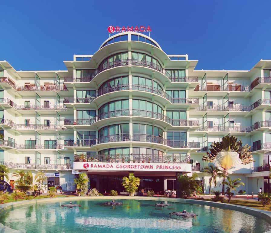 Ramada By Wyndham Princess Georgetown Exterior foto